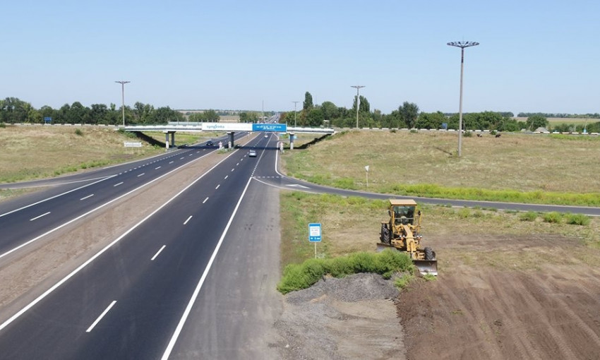 Ремонт дорог: как выглядит трасса Днепр - Запорожье после ремонта