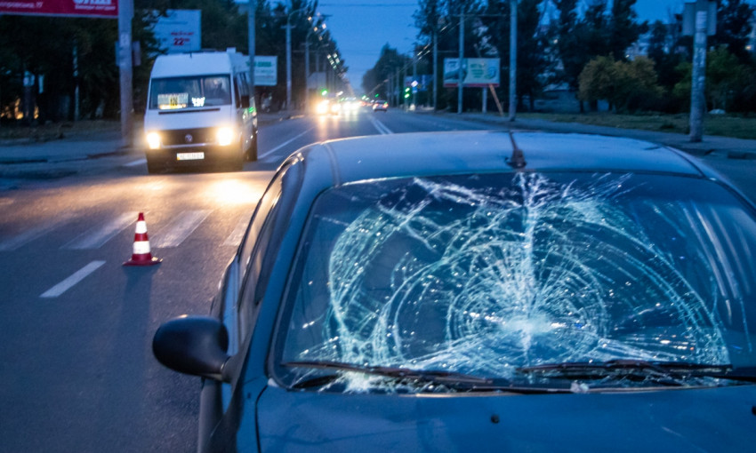 ДТП в Днепре: на Калиновой Daewoo Sens сбил пешехода