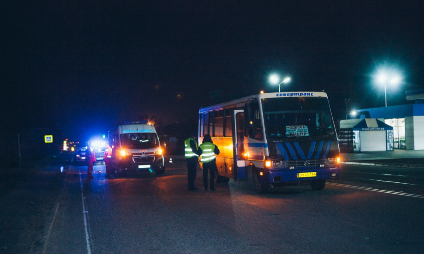 ДТП на Днепропетровщине: автобус насмерть сбил мужчину