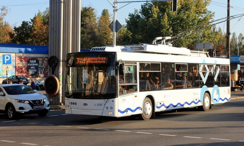 В Днепре появились новые троллейбусы