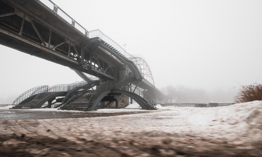 Зимний Днепр: как выглядит окутанный туманом город