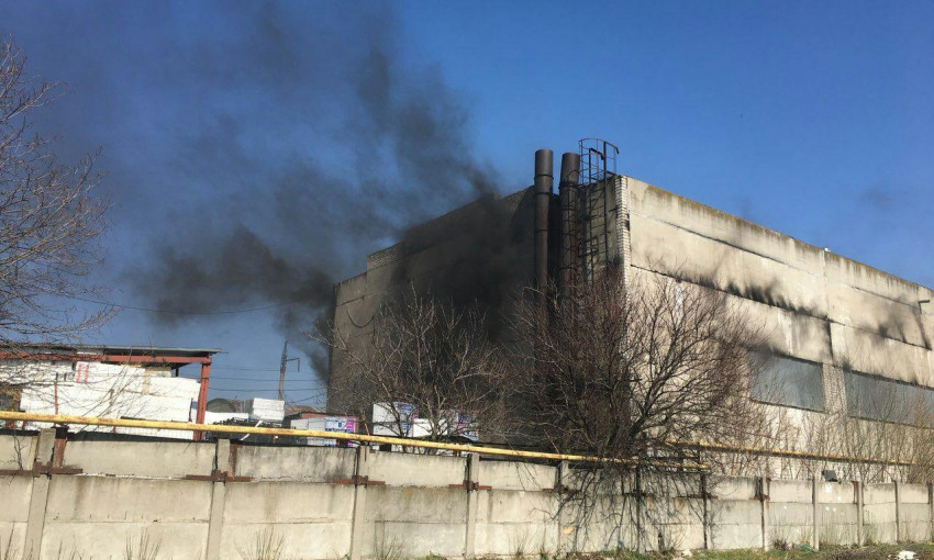 Пожар в Днепре: на складе горел пенопласт 