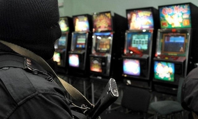 На Днепропетровщине закрыли сеть залов игровых автоматов 