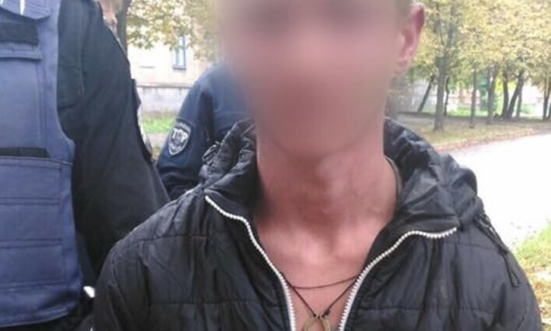 На Днепропетровщине суеверный мужчина ограбил школьницу