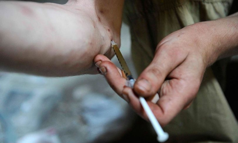 На Днепропетровщине наркоман "лечился" опиумом 