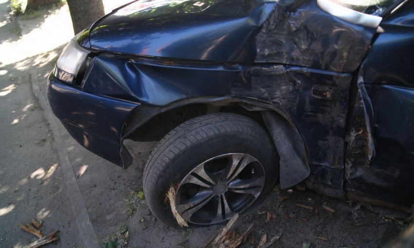 ДТП в Днепре: на дороге столкнулись два авто 