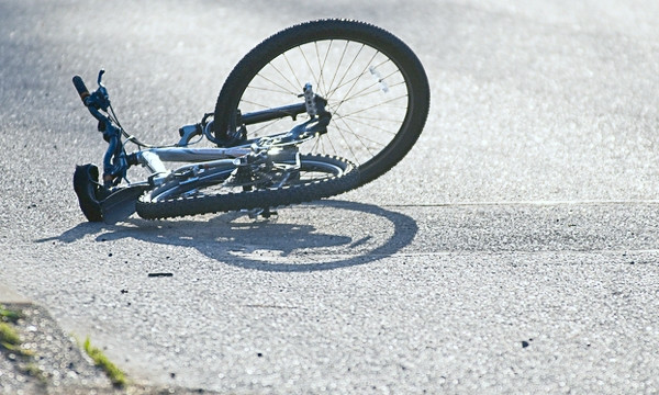 Полиция задержала водителя, сбившего велосипедиста