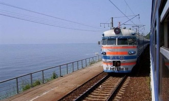 «Укрзалізниця» открыла продажу билетов на поезда к морю из Днепра